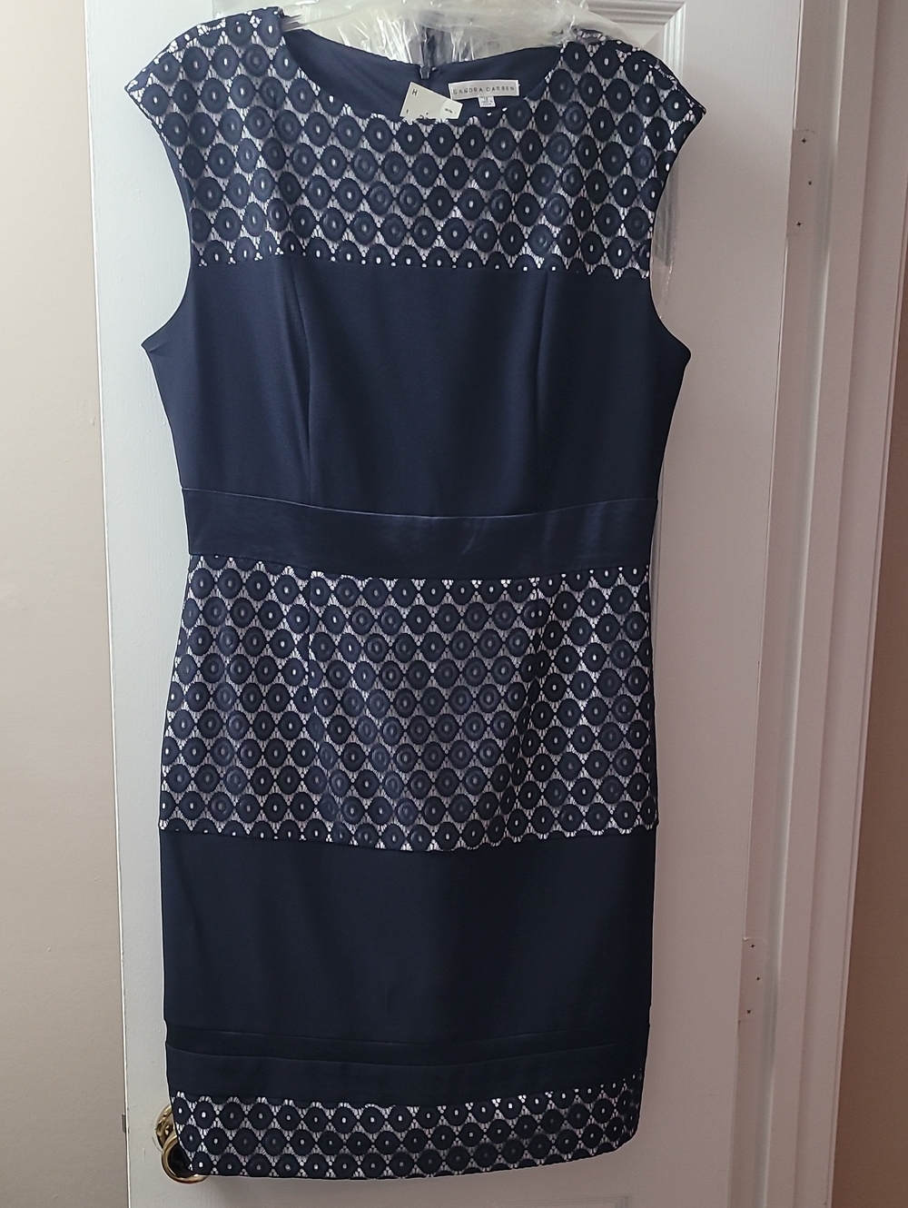 Sandra Darren Navy and White Patterned Lace Sheath Dress